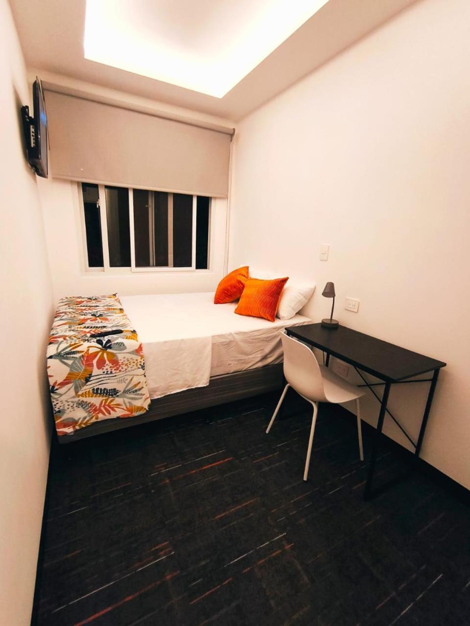 Tequila Sunrise Hostel Guatemala City Eksteriør bilde