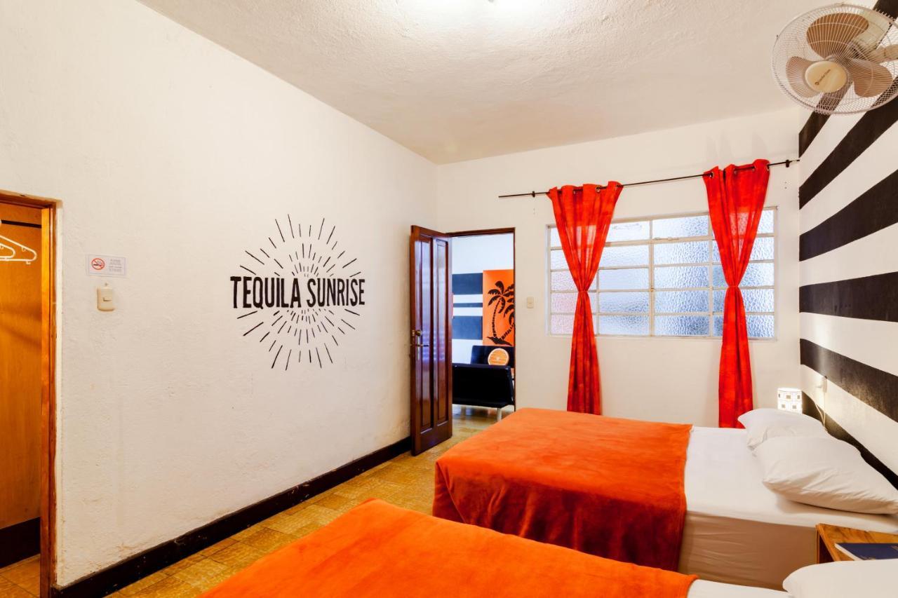 Tequila Sunrise Hostel Guatemala City Eksteriør bilde